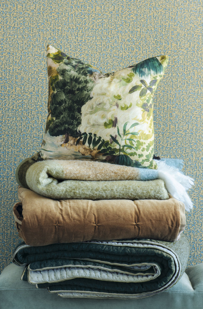CushionandComforterStackBluesa