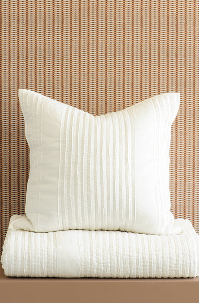 Puritsu Ivory Eurosham Pair