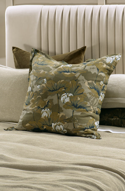 Waterlily Olive Eurocase Pair