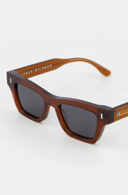 Olli - Brown