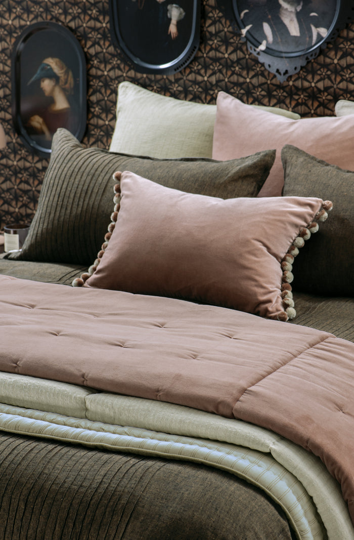 Tobiishi Oatmeal Comforter