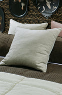 Tobiishi Oatmeal Comforter