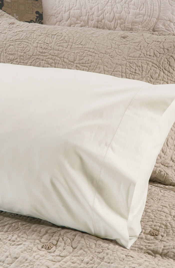 Ajour Ivory Sheets
