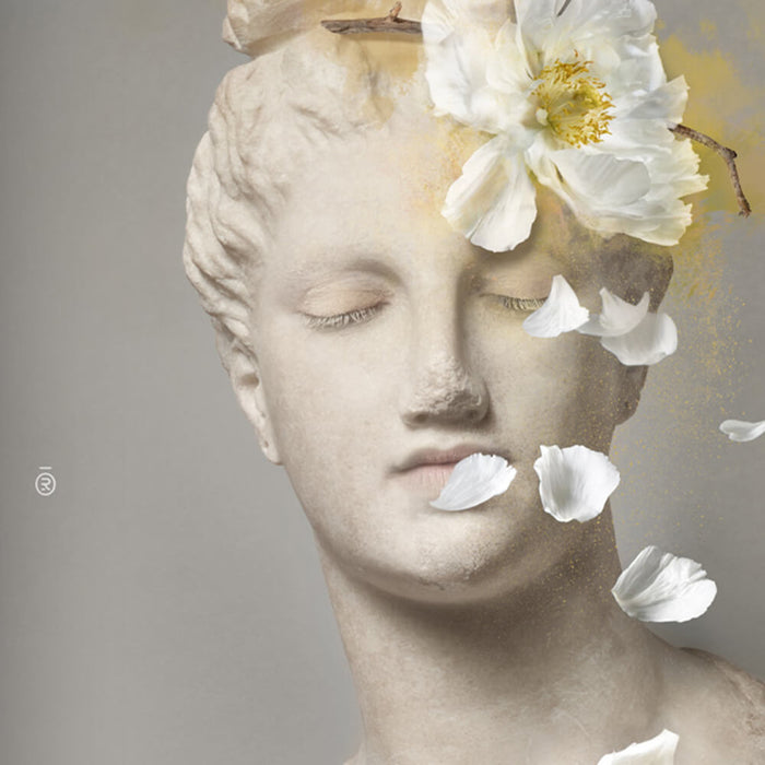 Aphrodite Rêverie Portrait