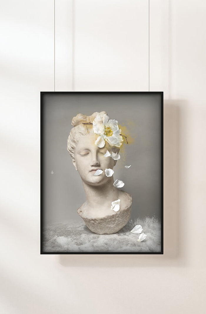 Aphrodite Rêverie Portrait