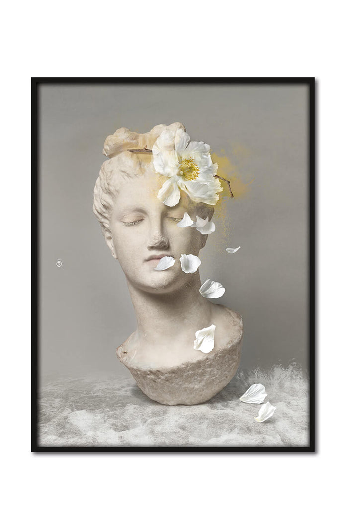 Aphrodite Rêverie Portrait