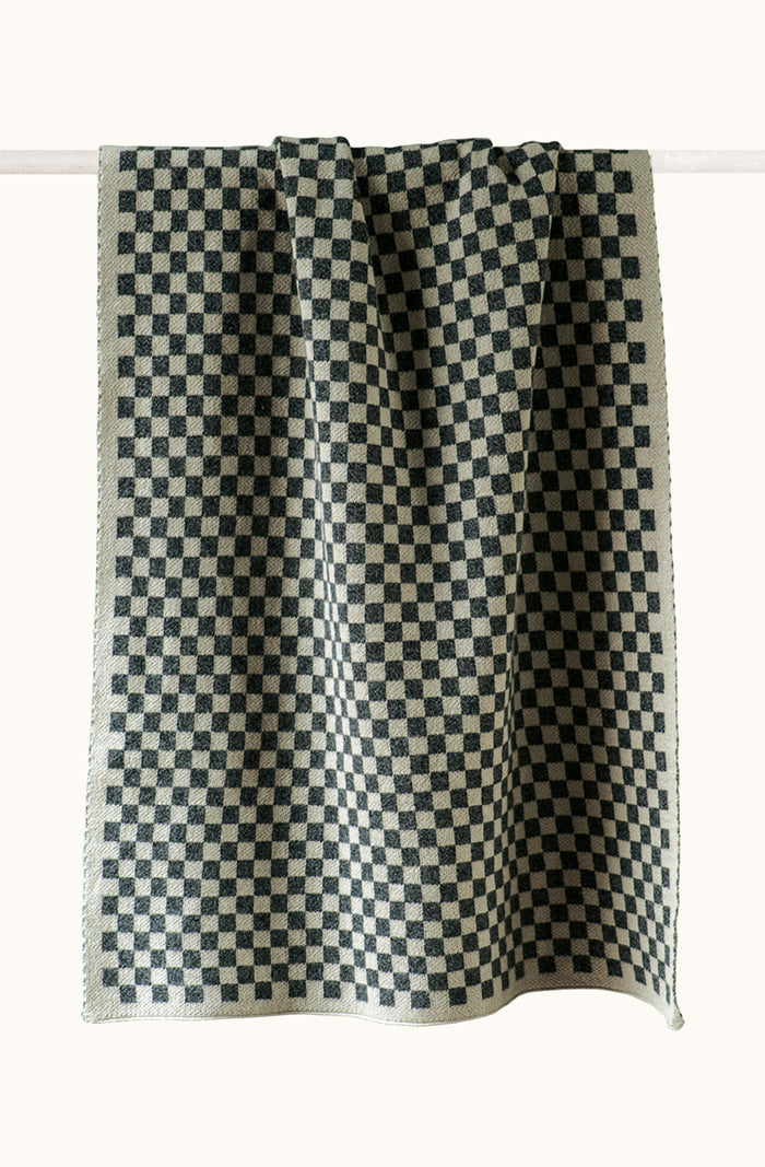 Chekka Graphite Hand Towel