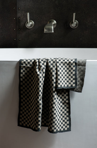Chekka Graphite Hand Towel