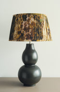 Curvo Liquorice Lamp
