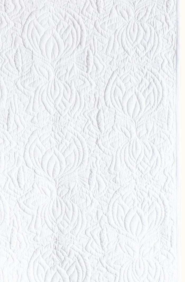 Fleur de l'Eau White Bedspread