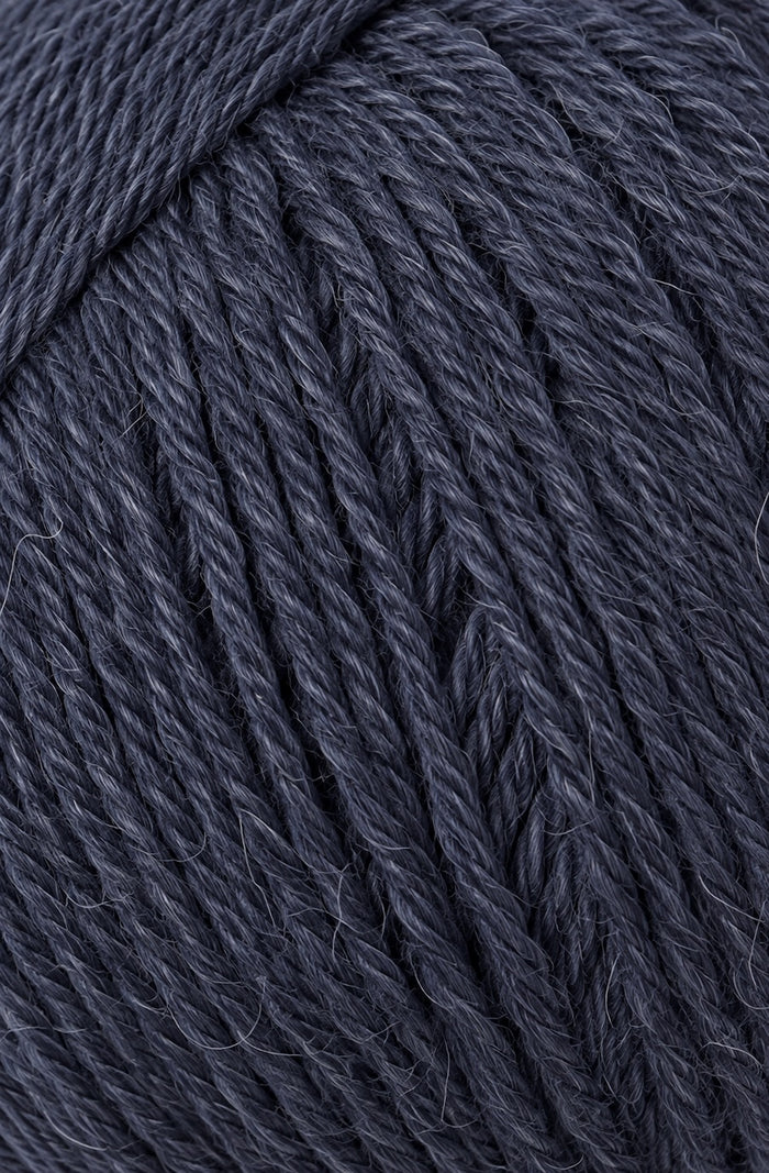 Isager Sock Yarn Indigo 100 100g