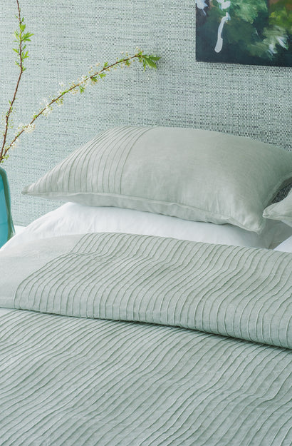 Kaiyu Duck Egg Duvet Cover Set