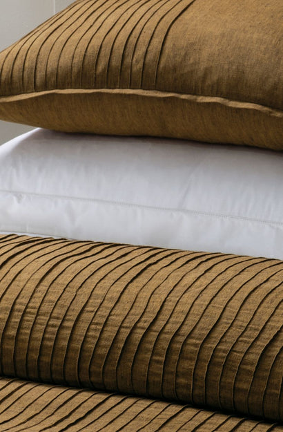 Kaiyu Dark Ochre Duvet Cover Set