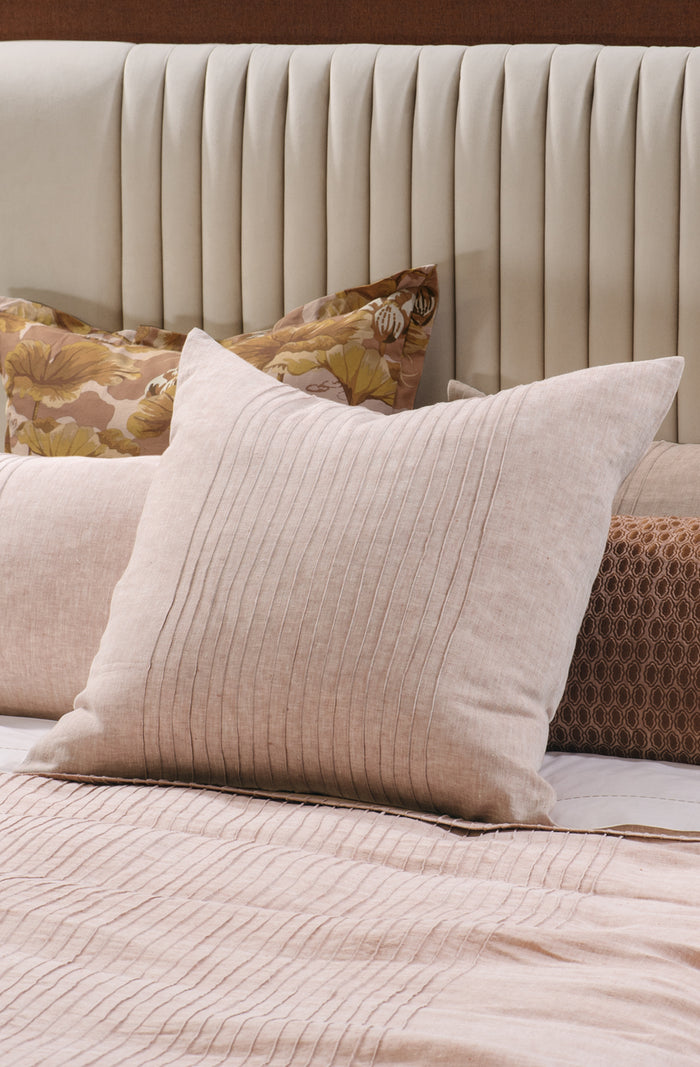 Kaiyu Pink Clay Bedspread