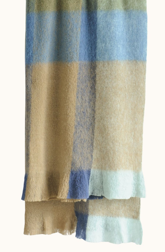 Komichi Blue/Cedar Throw