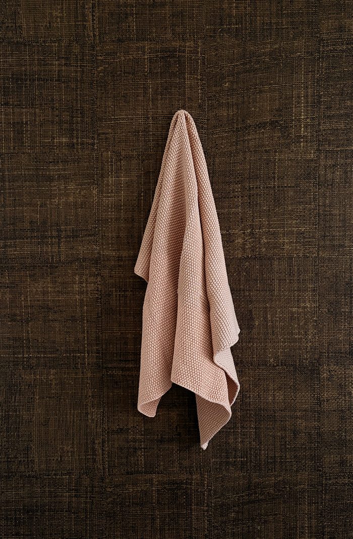 Lavette Petal Hand Towel