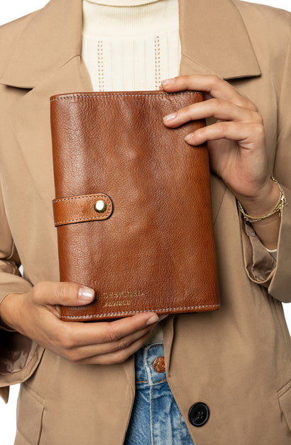 Project 7 Needle Case - Walnut/Gold