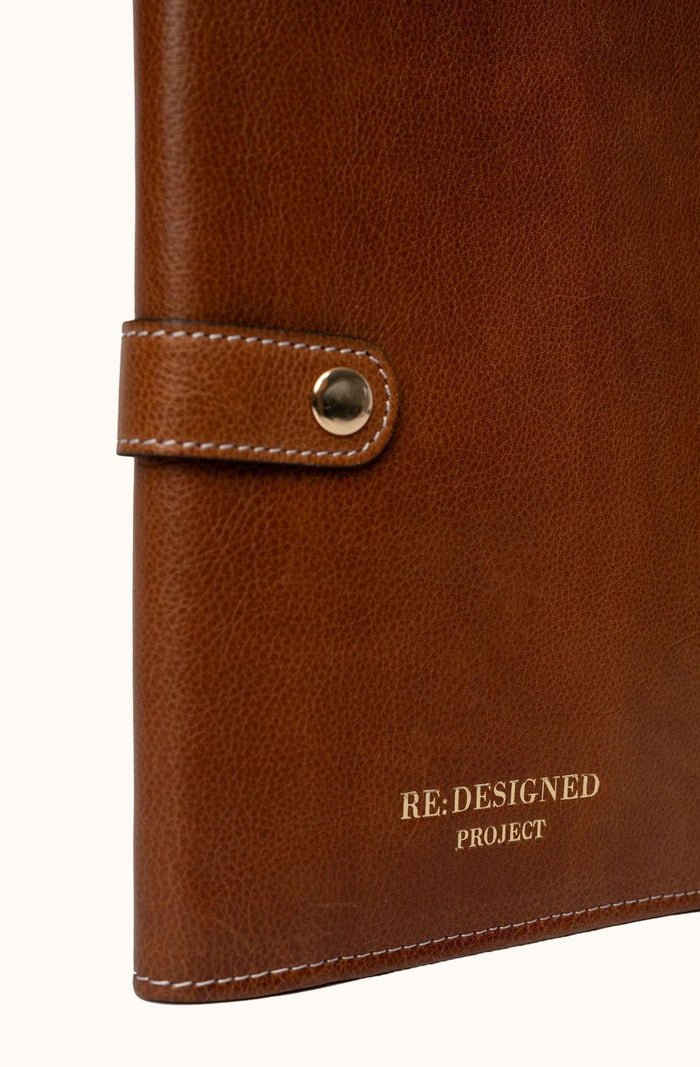 Project 14 Needle Case - Walnut/Gold