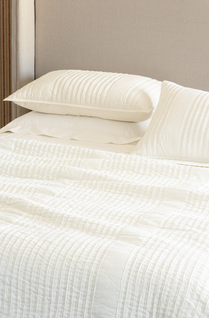 Puritsu Ivory Eurosham Pair