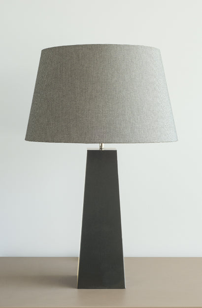 Quattro Liquorice Lamp