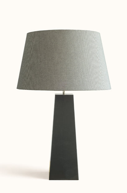 Quattro Liquorice Lamp