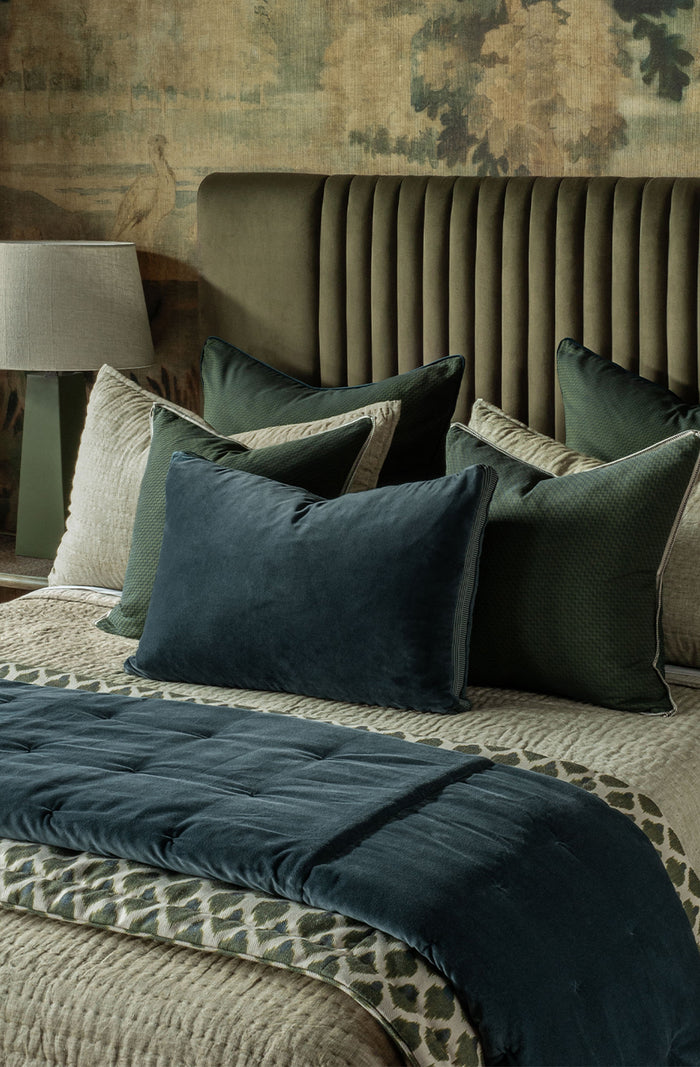 Kasumi Verde/Teal Comforter