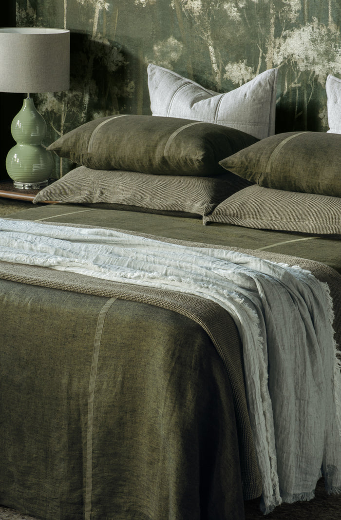 Leggera Pale Ocean Throw