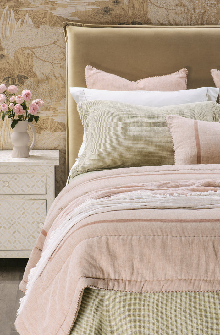 Leggera Pink Clay Blanket
