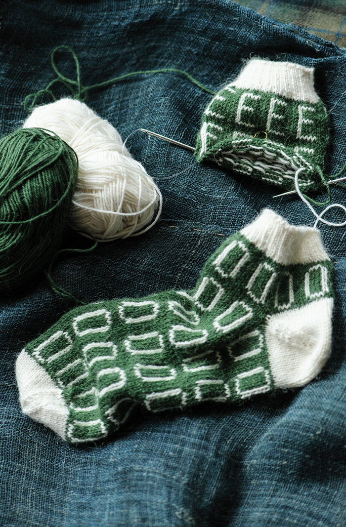 Learn to Knit Colourwork Socks - Project Class