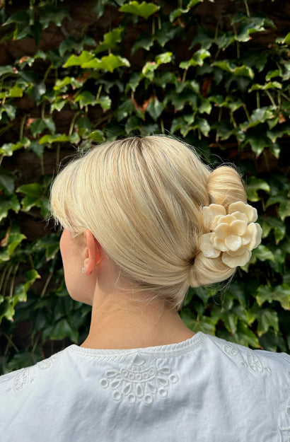 Claw Clip - Origami Gardenia Flower