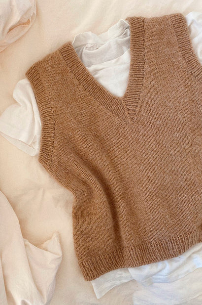 Stockholm Slipover V Neck Pattern