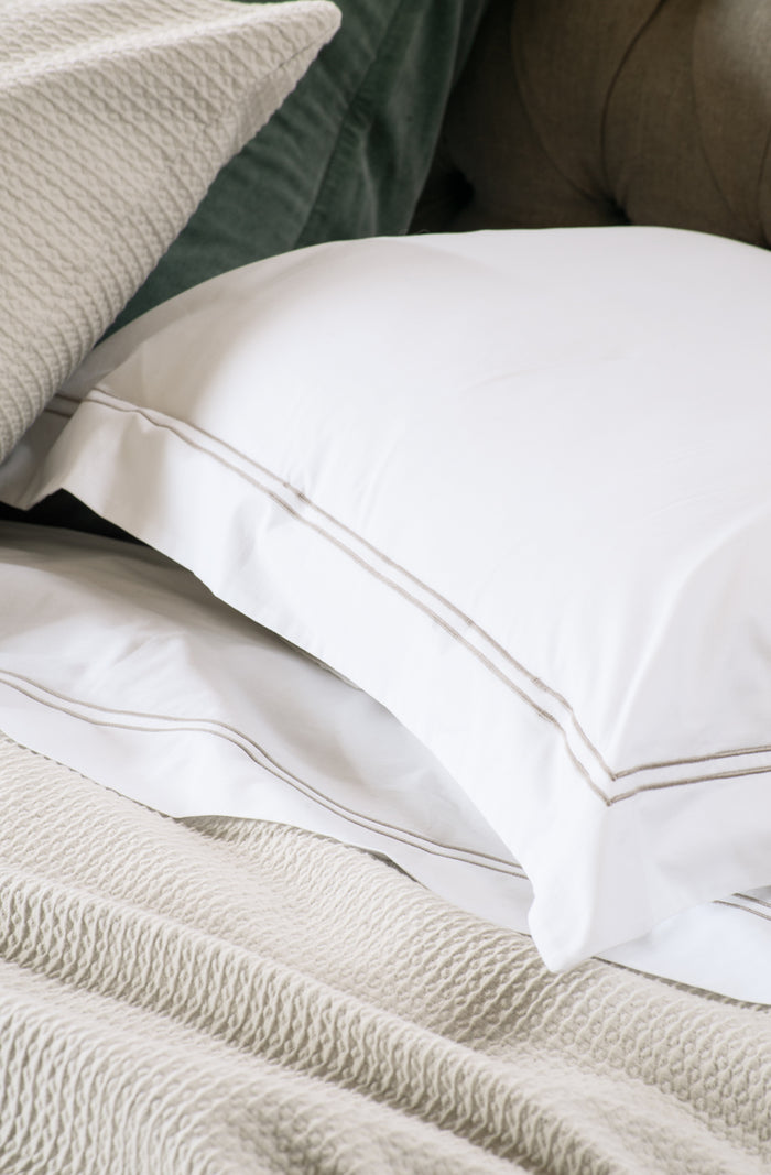 livorno white with taupe stitching oxford pillowcase