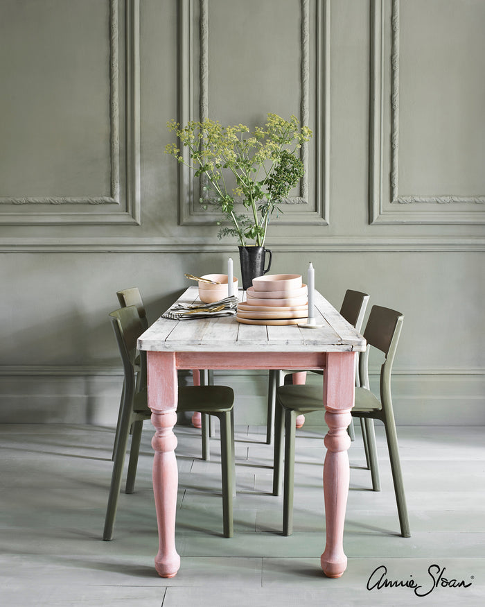 Chalk Paint™ by Annie Sloan - Chateau Grey