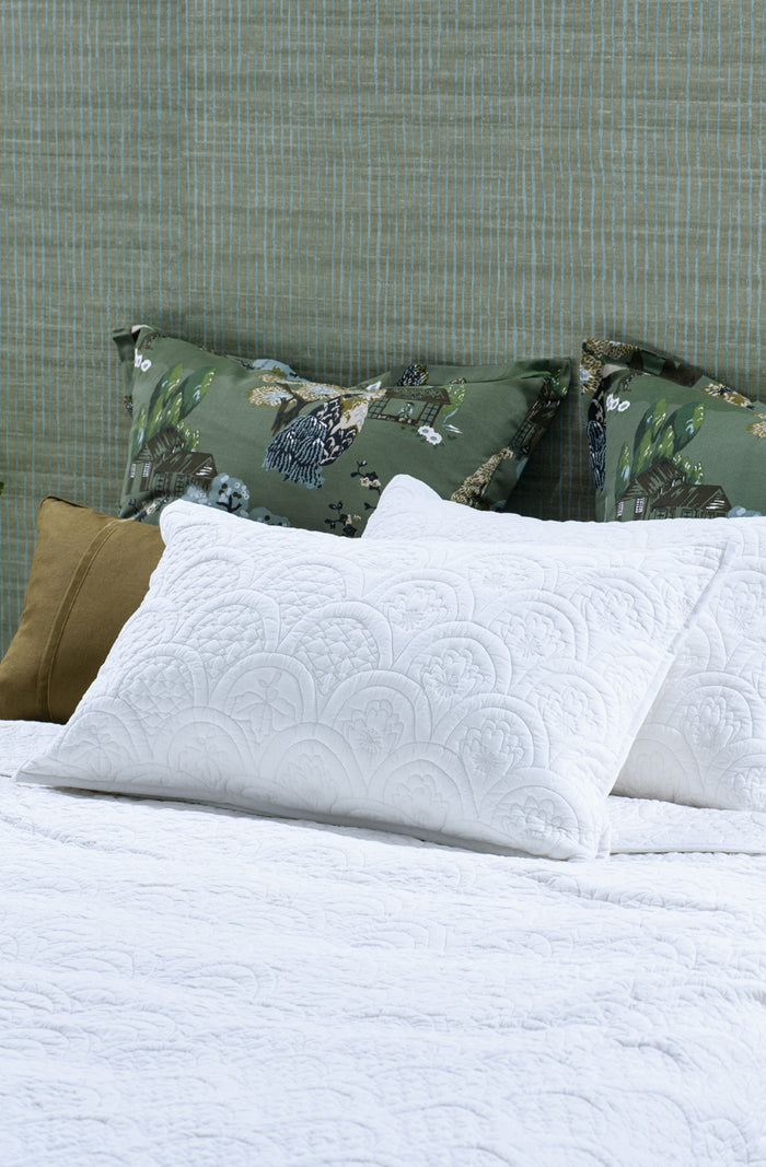 Etsu White Pillowsham Pair