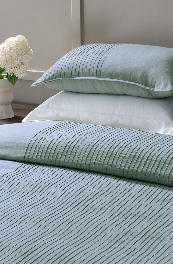 Kaiyu Duck Egg Duvet Cover Set