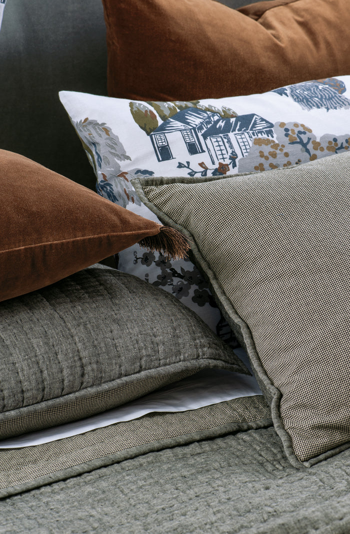 Misaka Charcoal Eurocase Pair