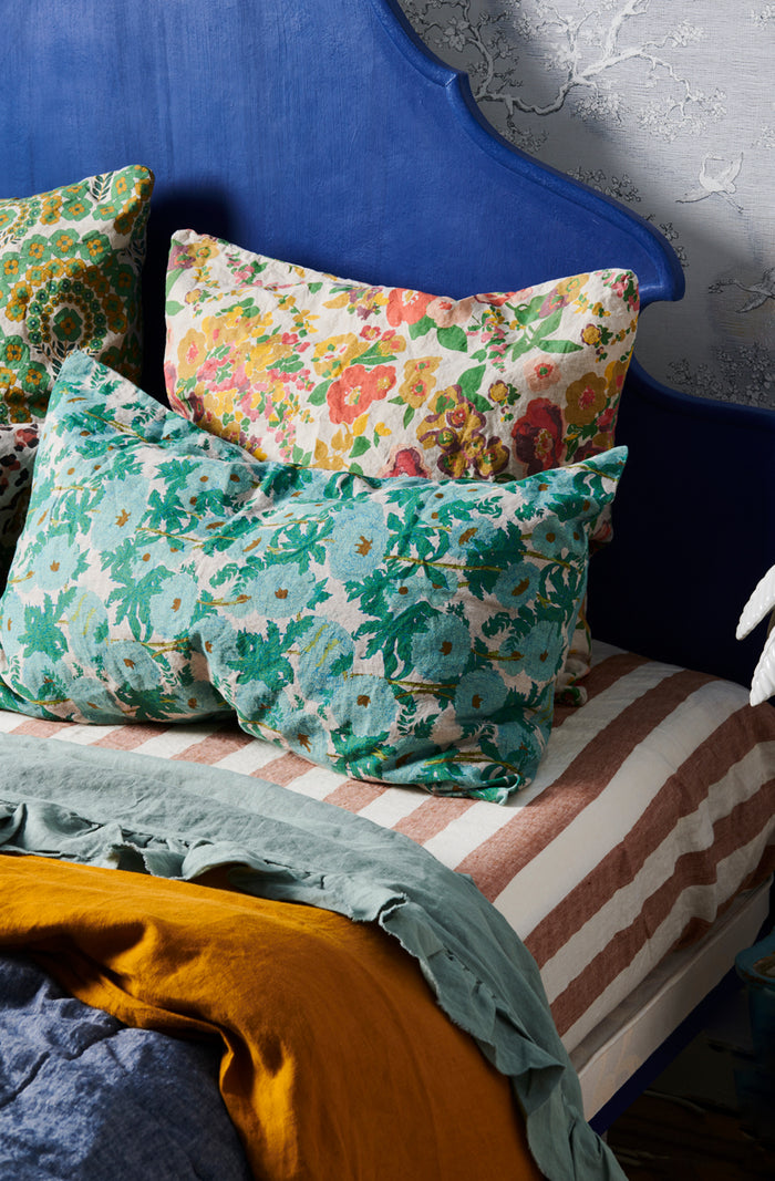 Joan's Floral Standard Pillowcase - Set of 2