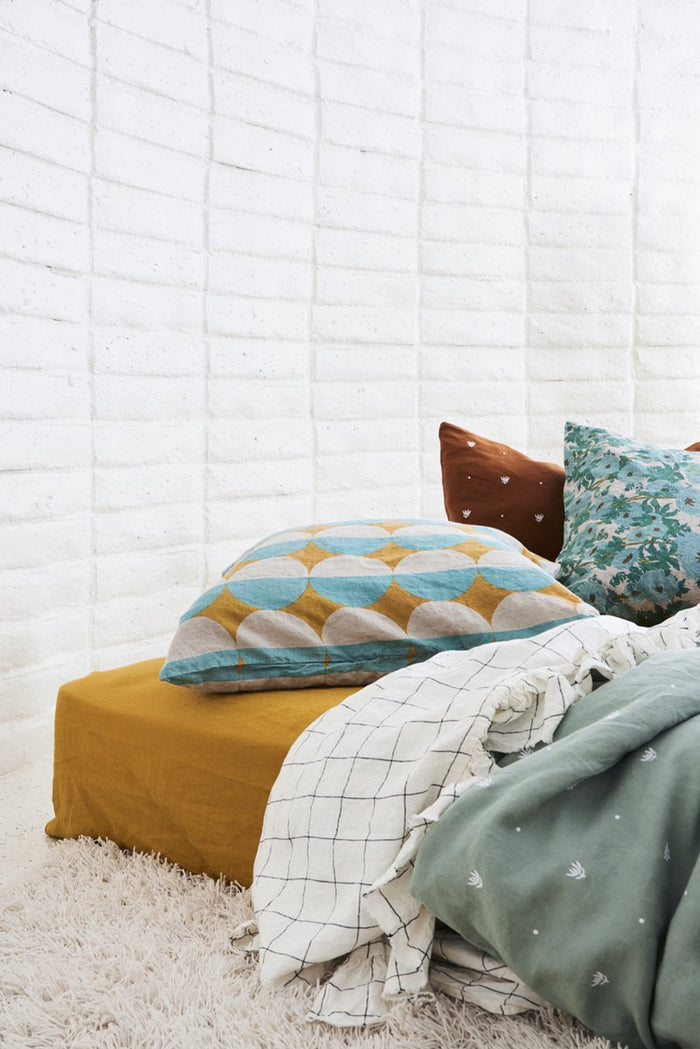 Joan's Floral Standard Eurocase - Set of 2