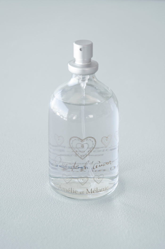 Amelie et Melanie Linen Spray - Que de l'Amour