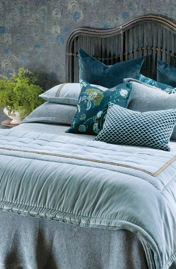 Sottobosco Indigo Bedspread